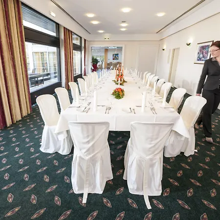 Fletcher Hotel-restaurant Arnsberg-sauerland 4* 아른스베르크