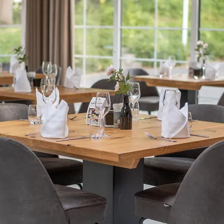 فندق Fletcher Hotel-restaurant Arnsberg-sauerland