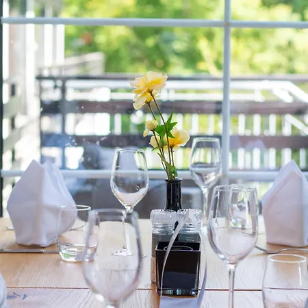 فندق Fletcher Hotel-restaurant Arnsberg-sauerland 4*